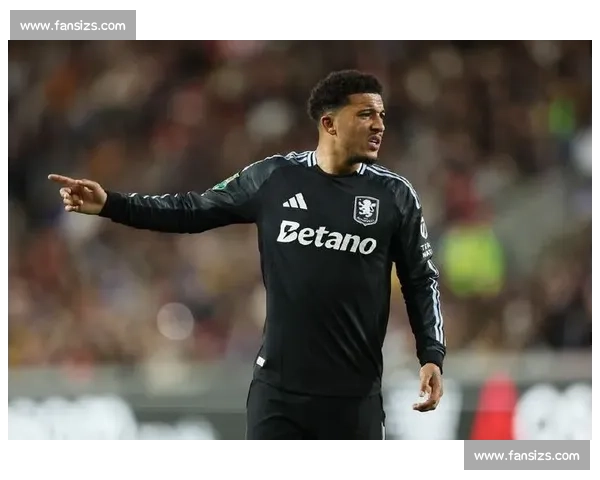 怒摔信任？桑乔拒理埃梅里，维拉赢球难掩裂痕